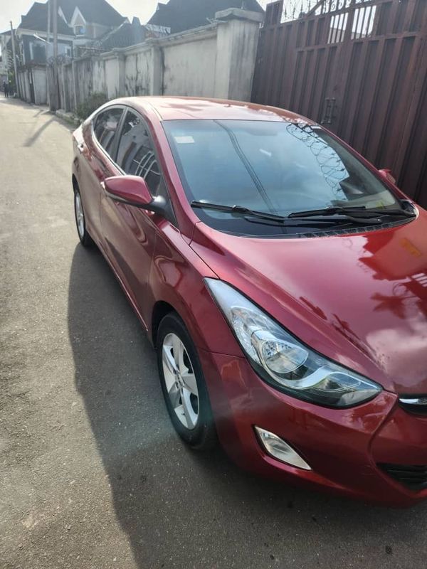 Thumbnail 4 of 2012 Hyundai Elantra